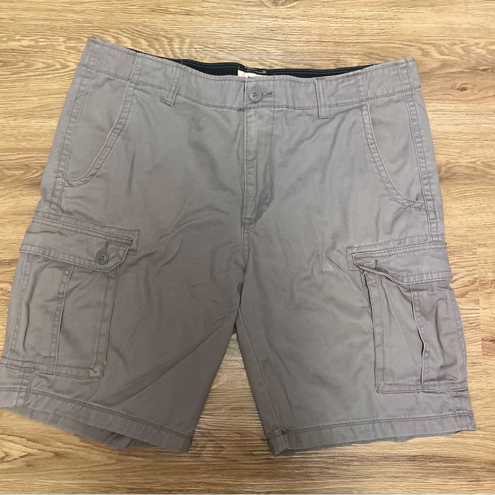 Men’s Trinity Cargo Shorts Size 38